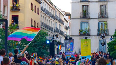 discotecas gay madrid|La Guía Gay definitiva de Madrid: bares, hoteles, saunas y。